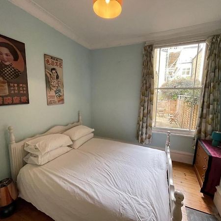 런던 Beautiful Ground Floor Garden Flat 아파트 외부 사진