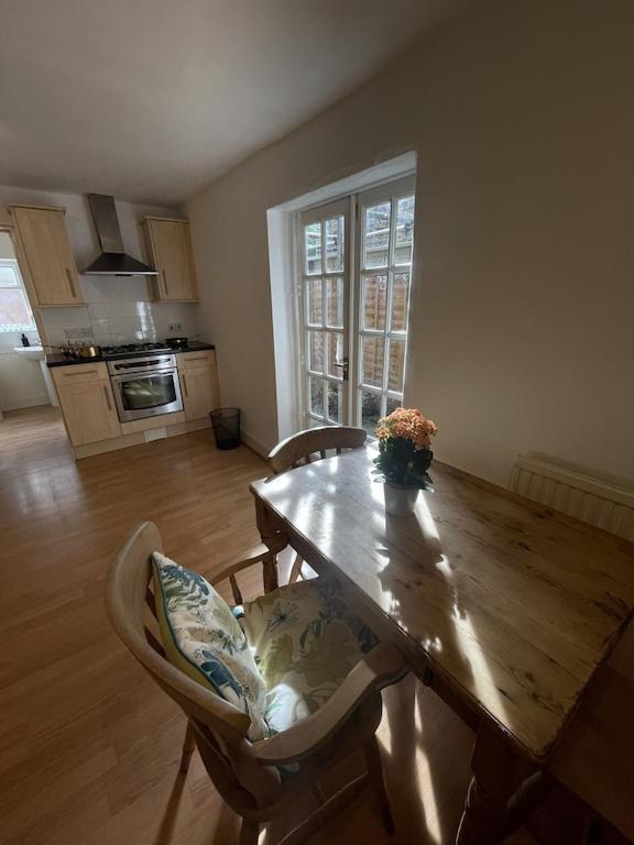 런던 Beautiful Ground Floor Garden Flat 아파트 외부 사진